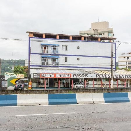 Le Monde Hostel Гуаружа Екстериор снимка