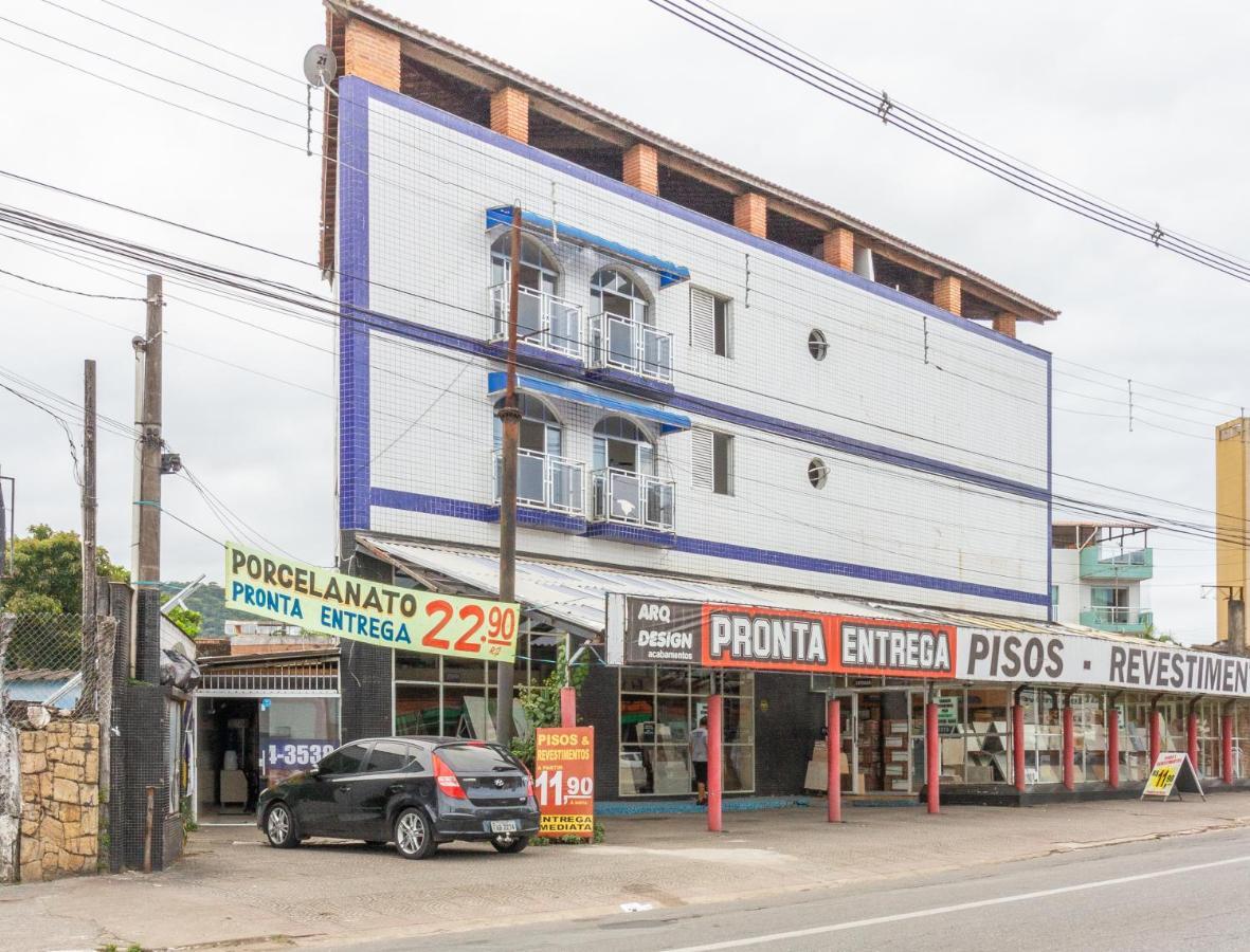 Le Monde Hostel Гуаружа Екстериор снимка