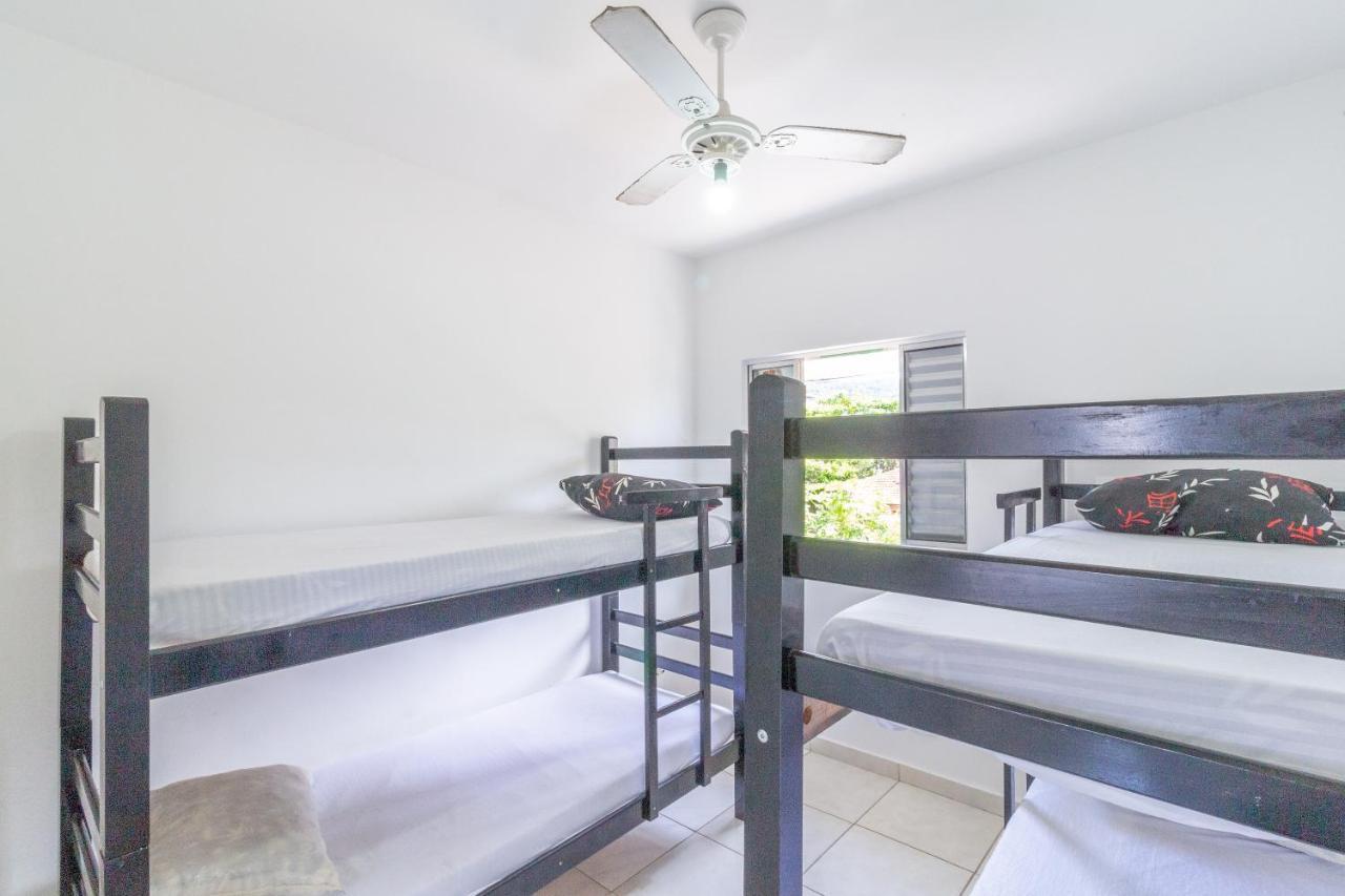 Le Monde Hostel Гуаружа Екстериор снимка