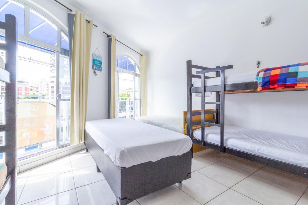 Le Monde Hostel Гуаружа Екстериор снимка