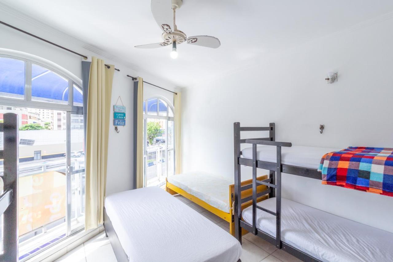 Le Monde Hostel Гуаружа Екстериор снимка
