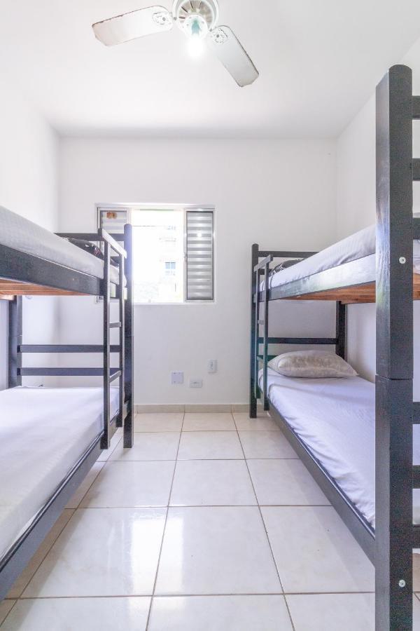 Le Monde Hostel Гуаружа Екстериор снимка